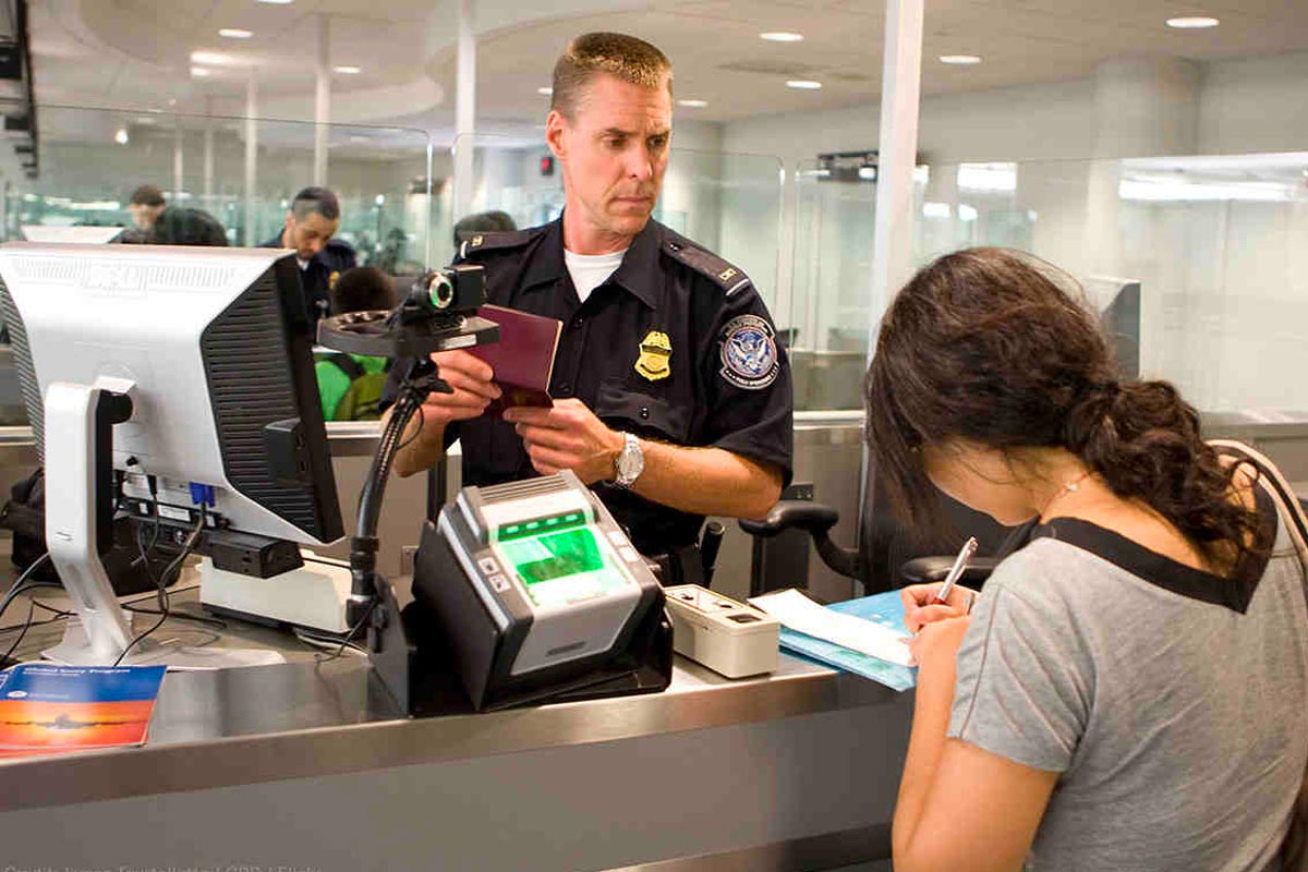 REQUISITOS PARA VIAJAR DENTRO DE ESTADOS UNIDOS 2020